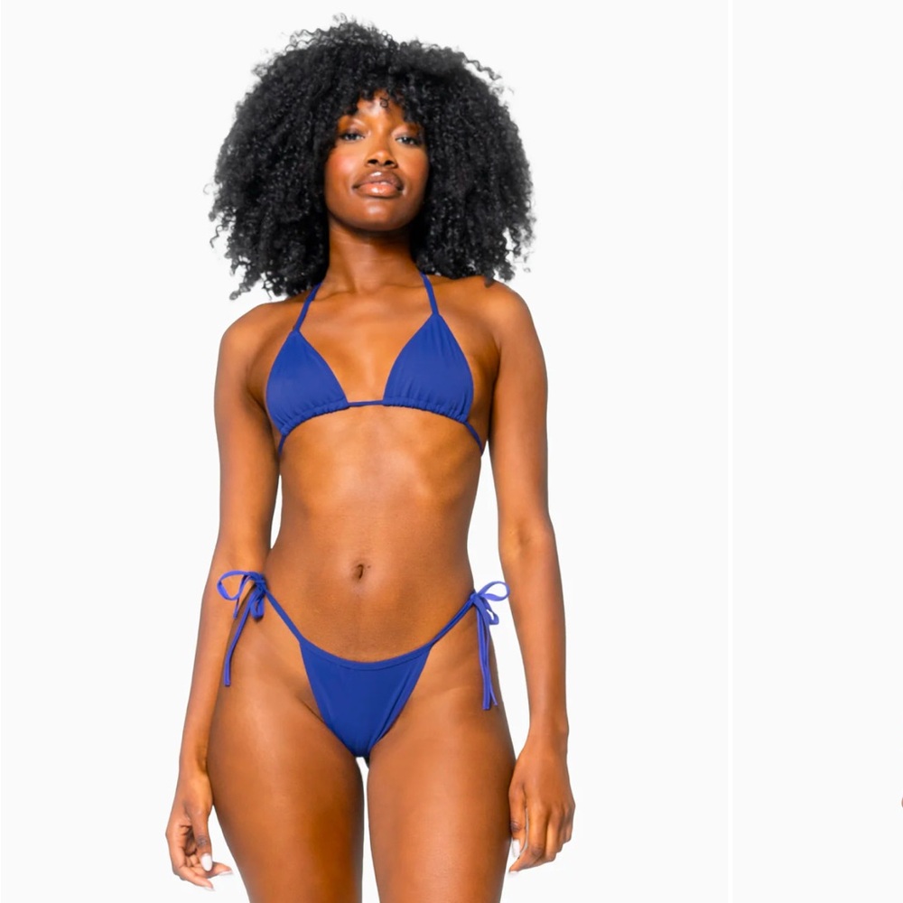 Elegant Navy Bikini Set